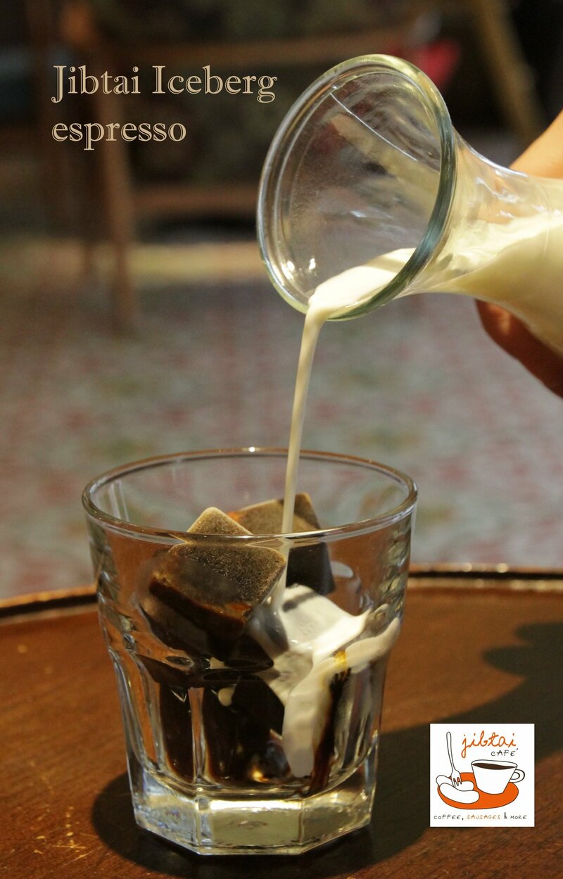 top 10+ ร้านกาแฟโบราณ หอมกรุ่นย้อนวันวานสู่อดีต : ร้านกาแฟโบราณ บรรยากาศย้อนยุค