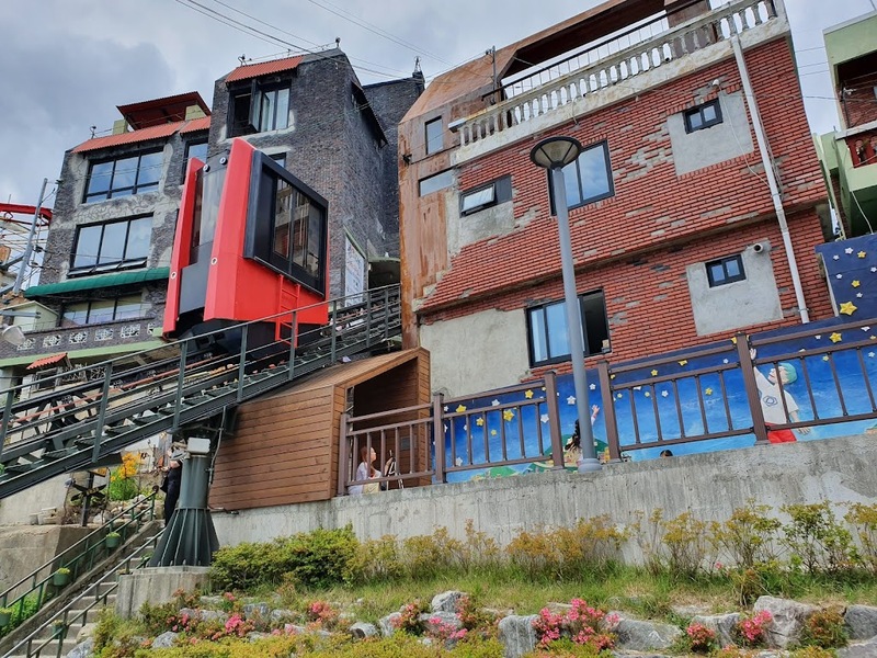 168 stairs, biff square, blue line park, busan international film festival, cheongsapo, gamcheon culture village, haedong yonggungsa, haeundae beach, little prince, nampodong shopping street, ocean breeze, sky capsule haeundae blue line park, songdo beach, songdo sky park, songdo sky walk, the bay 101, yacht club, คาเฟ่รถไฟแคปซูล, ชายหาดซงโด, ชายหาดแฮอุนแด, ตลาดนัมโพดง, ถ่ายรูปกับเจ้าชายน้อย, ทะเลปูซาน, ปูซาน 2024, ปูซาน 2567, ปูซานเกาลี 2567, ปูซานเกาหลี 2024, ปูซานเที่ยวไหนดี, พระสังกัจจายน์สีทอง, มุมลับ the bay 101, รถไฟปูซาน, รถไฟแคปซูล, วัดแฮดง ยงกุงซา, สตีทฟู๊ดเกาหลี, หมู่บ้านคัมชอน, อาหารเกาหลี, เที่ยวปูซาน, เที่ยวเกาหลี, เที่ยวเกาหลี 2024, เที่ยวเกาหลี 2567, แพนเค้กเกาหลี, โรงแรมในหมู่บ้านคัมชอน, โฮต็อก, top 10+ ที่เที่ยวปูซาน เกาหลีใต้ วิวปัง ถ่ายรูปสวย