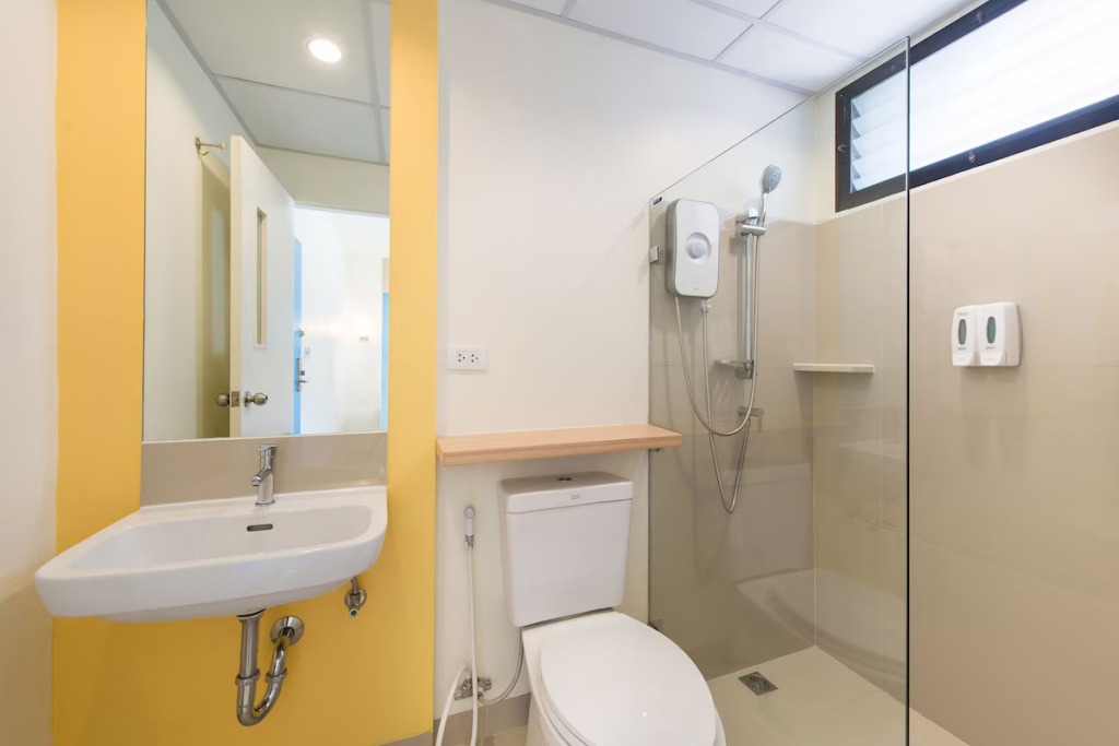 fortune d hotel phitsanulok, holatel phitsanulok, morage hotel phitsanulok, the 8 factory cafe & hostel phitsanulok, the bed hotel phitsanulok, topland hotel, wang kaeo hotel, yodia heritage hotel, ที่พักพิษณุโลก, ที่พักพิษณุโลก 2024, ที่พักพิษณุโลก 2567, ที่พักพิษณุโลก ตัวเมือง, ที่พักพิษณุโลก ใกล้วัดใหญ่, ที่พักพิษณุโลก ในตัวเมือง, ที่พักพิษณุโลก ในเมือง, ที่พักเมืองพิษณุโลก, พิษณุโลก, เดอะ 8 แฟคตอรี โฮสเทล, โรงแรม โฮลาเทล, โรงแรมท็อปแลนด์, โรงแรมฟอร์จูน ดี พิษณุโลก, โรงแรมวังแก้ว, โรงแรมฮ็อป อินน์ พิษณุโลก ถนนมิตรภาพ, โรงแรมเดอะเบด พิษณุโลก, โรงแรมเอวา, โรงแรมเอวา พิษณุโลก, โรงแรมโมราจ พิษณุโลก, โรงแรมโยเดีย เฮอริเทจ, โฮลาเทล, top 15+ ที่พักพิษณุโลก ในตัวเมือง 2024 โลเคชั่นดี เดินทางสะดวก ไม่ไกลจากวัดใหญ่