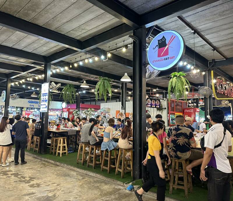 top 7+ ร้านอาหารตลาดนัดเลียบด่วนรามอินทรา รวมร้านเด็ดน่าแวะ บอกเลยไม่ไปพลาดมาก