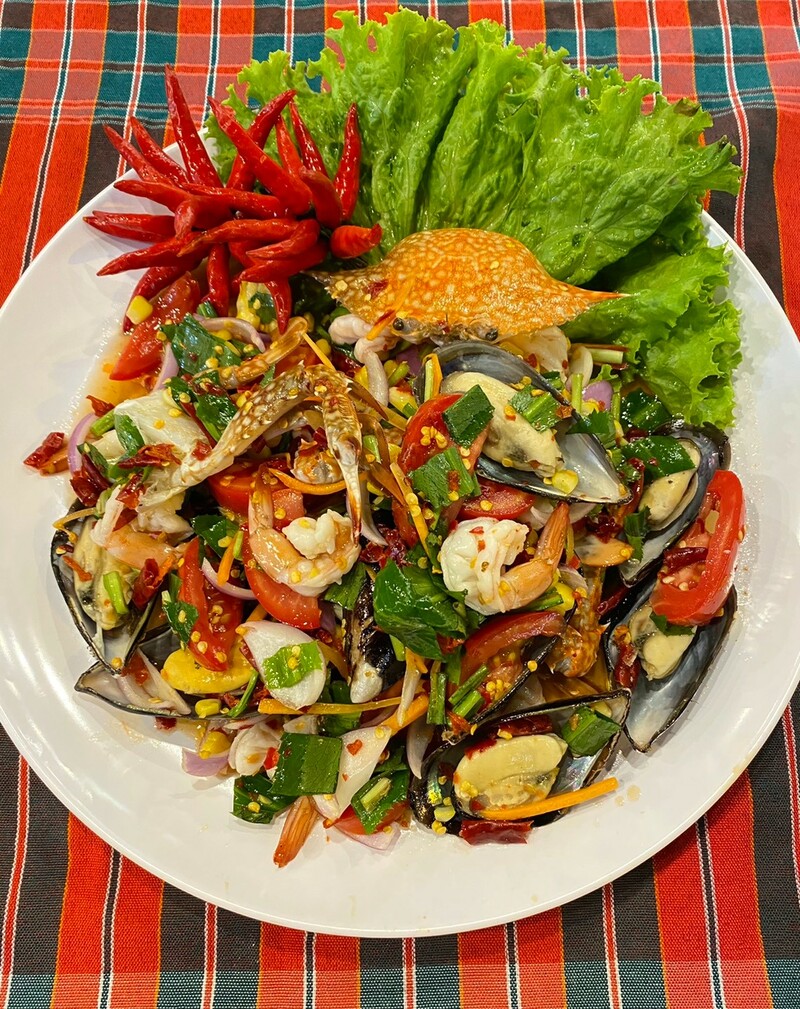 top 7+ ร้านอาหารตลาดนัดเลียบด่วนรามอินทรา รวมร้านเด็ดน่าแวะ บอกเลยไม่ไปพลาดมาก