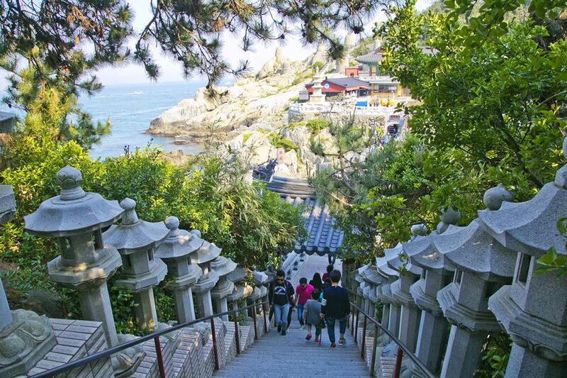 168 stairs, biff square, blue line park, busan international film festival, cheongsapo, gamcheon culture village, haedong yonggungsa, haeundae beach, little prince, nampodong shopping street, ocean breeze, sky capsule haeundae blue line park, songdo beach, songdo sky park, songdo sky walk, the bay 101, yacht club, คาเฟ่รถไฟแคปซูล, ชายหาดซงโด, ชายหาดแฮอุนแด, ตลาดนัมโพดง, ถ่ายรูปกับเจ้าชายน้อย, ทะเลปูซาน, ปูซาน 2024, ปูซาน 2567, ปูซานเกาลี 2567, ปูซานเกาหลี 2024, ปูซานเที่ยวไหนดี, พระสังกัจจายน์สีทอง, มุมลับ the bay 101, รถไฟปูซาน, รถไฟแคปซูล, วัดแฮดง ยงกุงซา, สตีทฟู๊ดเกาหลี, หมู่บ้านคัมชอน, อาหารเกาหลี, เที่ยวปูซาน, เที่ยวเกาหลี, เที่ยวเกาหลี 2024, เที่ยวเกาหลี 2567, แพนเค้กเกาหลี, โรงแรมในหมู่บ้านคัมชอน, โฮต็อก, top 10+ ที่เที่ยวปูซาน [สิงหาคม 2024] เกาหลีใต้ วิวปัง ถ่ายรูปสวย