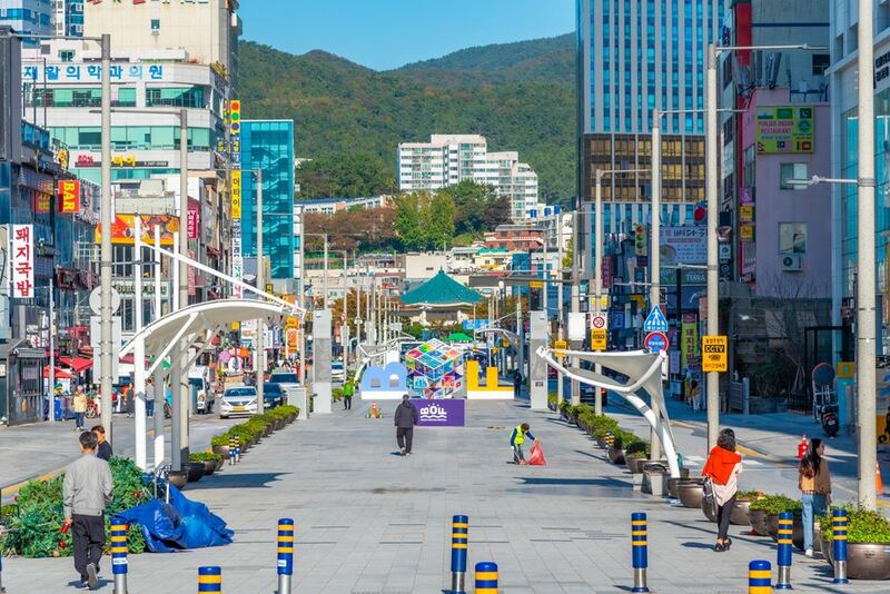 168 stairs, biff square, blue line park, busan international film festival, cheongsapo, gamcheon culture village, haedong yonggungsa, haeundae beach, little prince, nampodong shopping street, ocean breeze, sky capsule haeundae blue line park, songdo beach, songdo sky park, songdo sky walk, the bay 101, yacht club, คาเฟ่รถไฟแคปซูล, ชายหาดซงโด, ชายหาดแฮอุนแด, ตลาดนัมโพดง, ถ่ายรูปกับเจ้าชายน้อย, ทะเลปูซาน, ปูซาน 2024, ปูซาน 2567, ปูซานเกาลี 2567, ปูซานเกาหลี 2024, ปูซานเที่ยวไหนดี, พระสังกัจจายน์สีทอง, มุมลับ the bay 101, รถไฟปูซาน, รถไฟแคปซูล, วัดแฮดง ยงกุงซา, สตีทฟู๊ดเกาหลี, หมู่บ้านคัมชอน, อาหารเกาหลี, เที่ยวปูซาน, เที่ยวเกาหลี, เที่ยวเกาหลี 2024, เที่ยวเกาหลี 2567, แพนเค้กเกาหลี, โรงแรมในหมู่บ้านคัมชอน, โฮต็อก, top 10+ ที่เที่ยวปูซาน [สิงหาคม 2024] เกาหลีใต้ วิวปัง ถ่ายรูปสวย