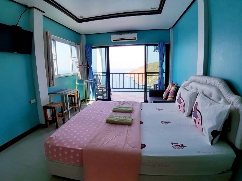 top 12+ ที่พักเกาะสีชัง 2567 ที่พักเปิดใหม่วิวสวย ดื่มด่ำบรรยากาศกลางทะเล