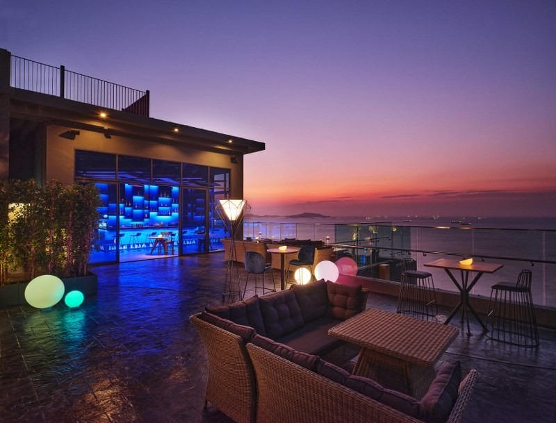 top 12+ ที่พักเกาะสีชัง 2567 ที่พักเปิดใหม่วิวสวย ดื่มด่ำบรรยากาศกลางทะเล