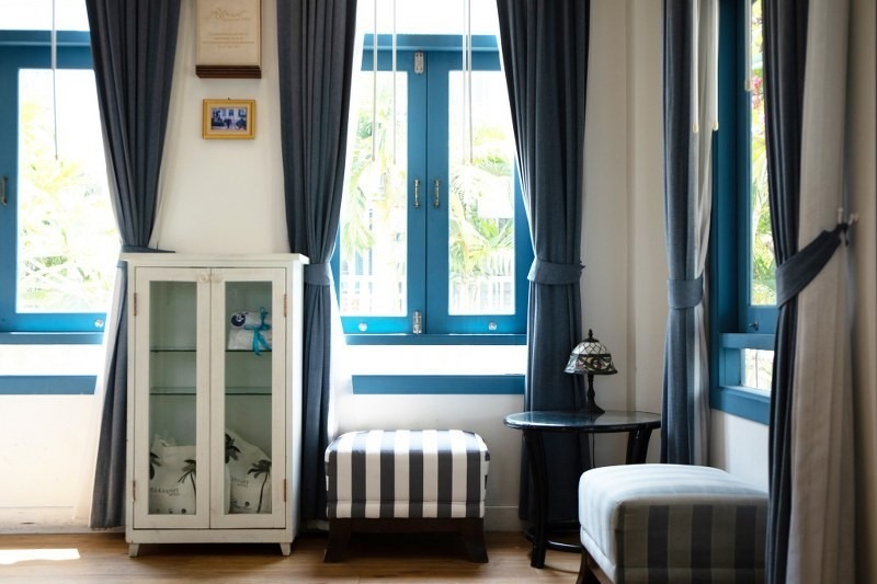 top 12+ ที่พักเกาะสีชัง 2567 ที่พักเปิดใหม่วิวสวย ดื่มด่ำบรรยากาศกลางทะเล