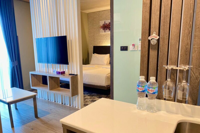 sunee view hotel, ฉะเชิงเทรา, ทรีเฮ้าส์ ฉะเชิงเทรา, ที่พักฉะเชิงเทรา, ที่พักฉะเชิงเทรา 2024, ที่พักฉะเชิงเทรา 2567, ที่พักฉะเชิงเทรา ในตัวเมือง, ที่พักแปดริ้ว, ที่พักแปดริ้ว 2024, ที่พักแปดริ้ว ในเมือง, สุณี วิวล์, อุ้ยแจม, เจเค ลิฟวิ่ง โฮเทล แอนด์ เซอร์วิส อพาร์ทเมนท์, เย็นจิต รีสอร์ท, เฮเว่น โฮเทล ฉะเชิงเทรา, แปดริ้ว, โรงแรมเดอะ บราวน์ เฮ้าส์, top 10+ ที่พักฉะเชิงเทรา ในตัวเมือง 2024 เที่ยวแปดริ้ว ไหว้หลวงพ่อโสธร สัมผัสวิถีชีวิตริมน้ำบางปะกง