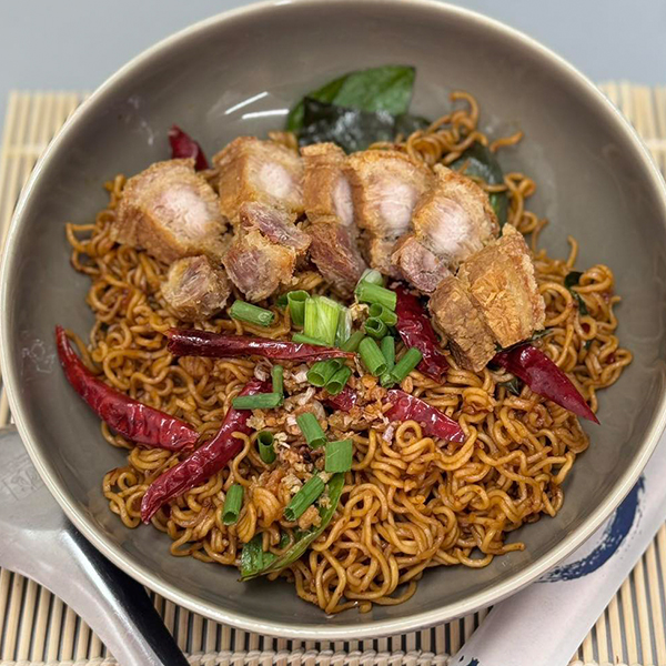 top 5+ ร้านมาม่าต้มยำหม้อไฟ แซ่บเด็ดเผ็ชชถึงทรวง!!