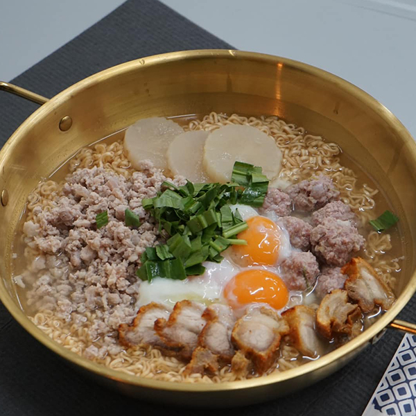 top 5+ ร้านมาม่าต้มยำหม้อไฟ แซ่บเด็ดเผ็ชชถึงทรวง!!