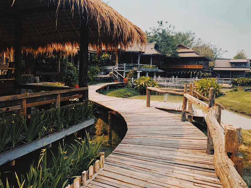 คาเฟ่ สุโขทัย ร้านบรรยากาศดี น่านั่ง : เที่ยวเมืองเก่าพร้อมนั่งร้านกาแฟชิคๆ