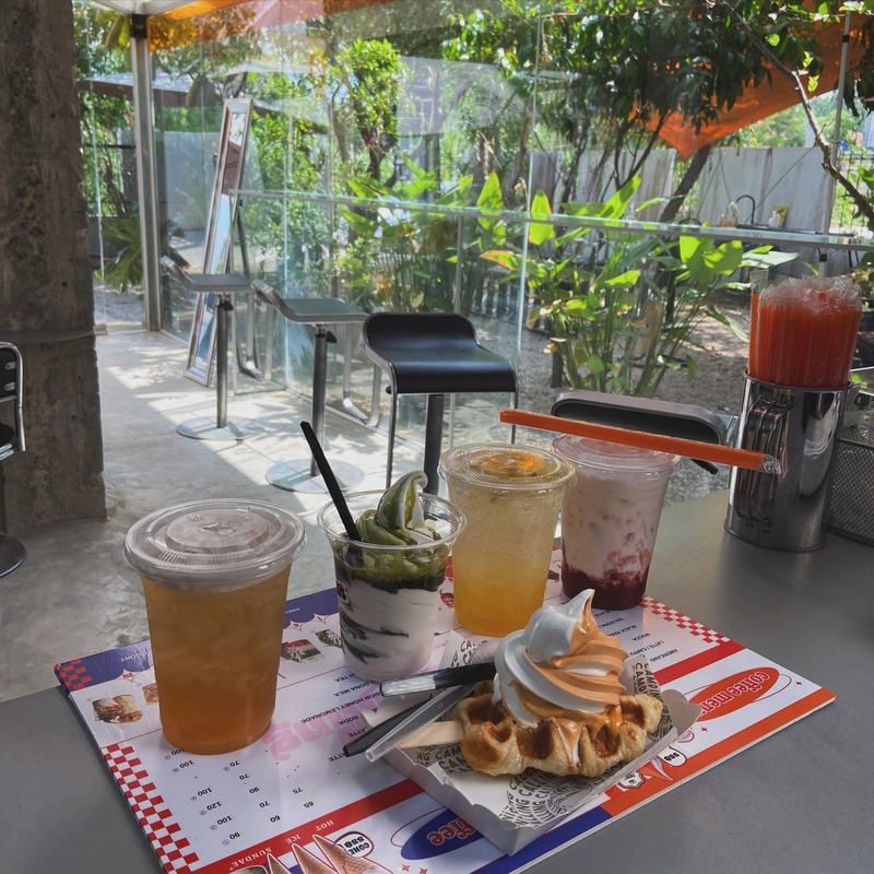 คาเฟ่ สุโขทัย ร้านบรรยากาศดี น่านั่ง : เที่ยวเมืองเก่าพร้อมนั่งร้านกาแฟชิคๆ