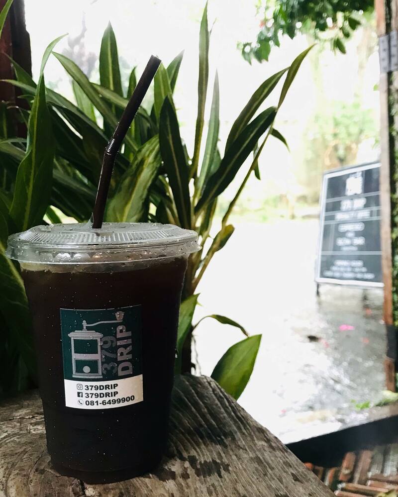 คาเฟ่ สุโขทัย ร้านบรรยากาศดี น่านั่ง : เที่ยวเมืองเก่าพร้อมนั่งร้านกาแฟชิคๆ