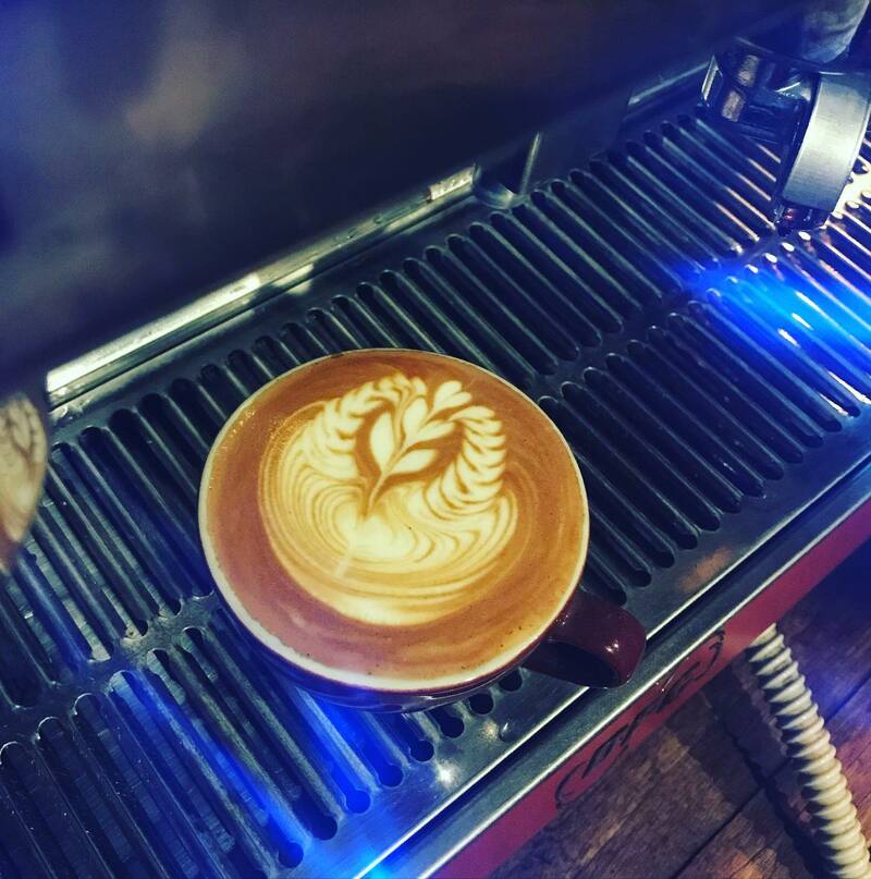 คาเฟ่ สุโขทัย ร้านบรรยากาศดี น่านั่ง : เที่ยวเมืองเก่าพร้อมนั่งร้านกาแฟชิคๆ