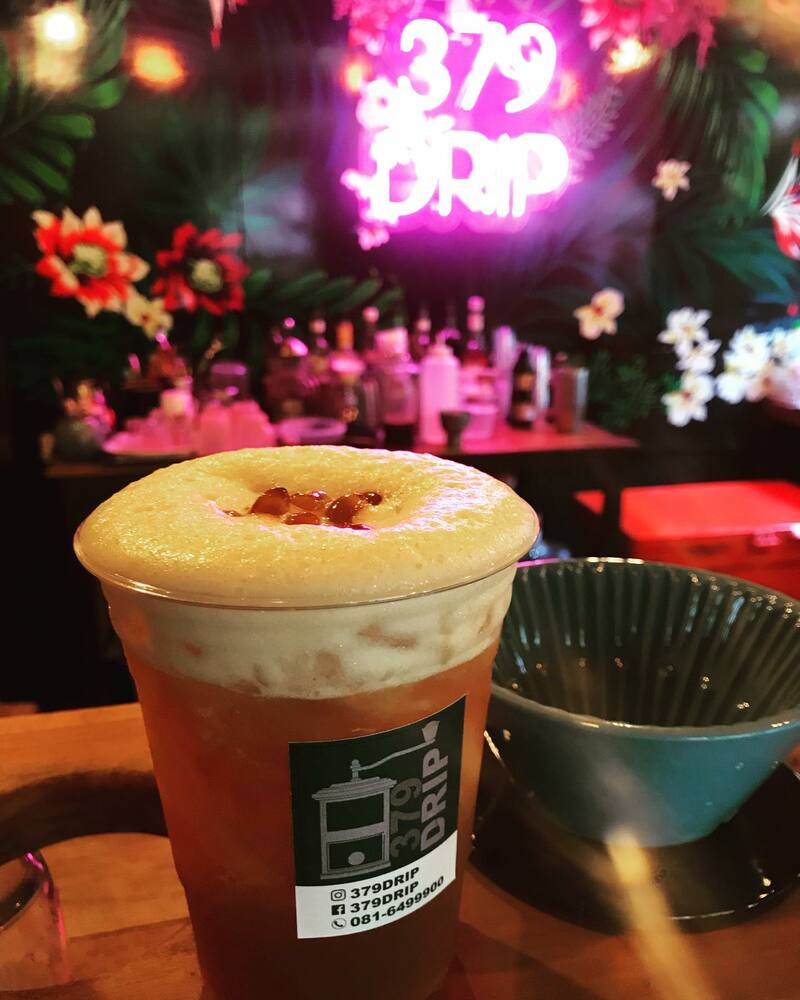 คาเฟ่ สุโขทัย ร้านบรรยากาศดี น่านั่ง : เที่ยวเมืองเก่าพร้อมนั่งร้านกาแฟชิคๆ