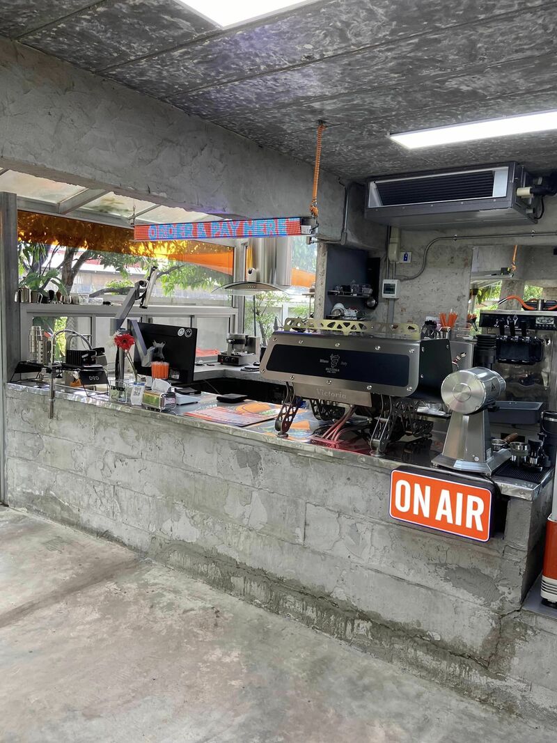 คาเฟ่ สุโขทัย ร้านบรรยากาศดี น่านั่ง : เที่ยวเมืองเก่าพร้อมนั่งร้านกาแฟชิคๆ