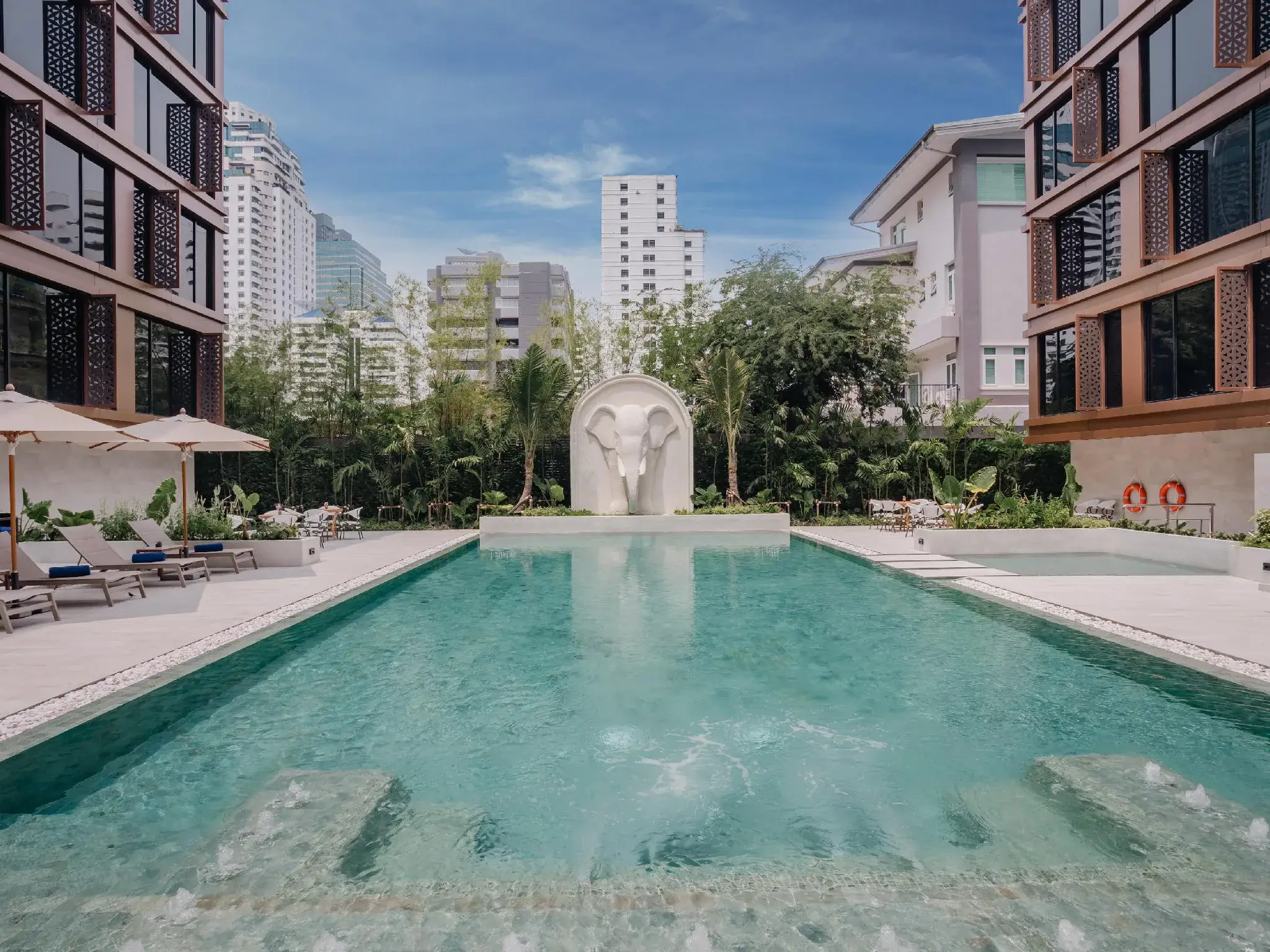 nysa hotel bangkok โรงแรม 5 ดาวสวยหรู บนทำเลทอง ใจกลางสุขุมวิท 11