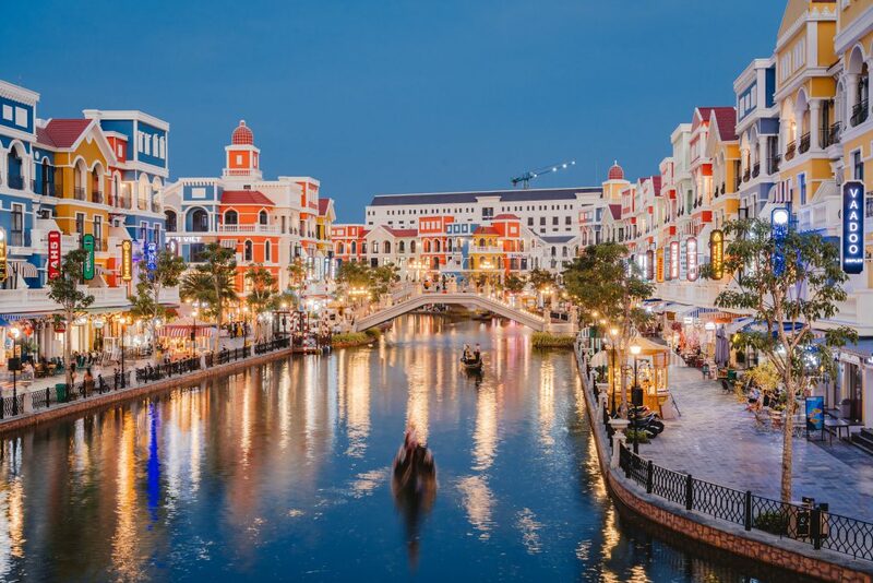 bamboo legend, dinh cau temple, grand world, hon thom cable car, hon thom island, kiss of the sea show, phu quoc night market, sunset town, teddy bear museum, the kiss bridge, vin wonders, vinpearl safari, vo trong nghia, กระเช้าลอยฟ้าที่ยาวที่สุด, กระเช้าลอยฟ้าฟูก๊วก, กระเช้าลอยฟ้าฟูโกว๊ก, ซันเซ็ท ทาวน์, ตลาดนัดกลางคืนฟูโกว๊ก, พิพิธภัณฑ์หมีเท็ดดี้แบร์, ล่องเรือแกรนด์เวิร์ล, วัดดิงชาว, วิน วันเดอร์, สวนสัตว์วินเพิร์ล ซาฟารี, สะพานจูบ, อควาเรี่ยมฟูก๊วก, อควาเรี่ยมฟูโกว๊ก, เกาะฟูก๊วก, เกาะฟูโกว๊ก, เกาะสัปปะรด, เกาะฮอนเทิม, เที่ยวเกาะฟูก๊วก, เที่ยวเกาะฟูโกว๊ก, เที่ยวเวียดนาม, เที่ยวเวียดนาม 2024, เที่ยวเวียดนาม 2567, แกรนด์ เวิร์ล, top 12+ ที่เที่ยวเกาะฟูโกว๊ก 2024 เช็คอินแลนด์มาร์คยอดฮิต ชมโชว์สุดอลังการ