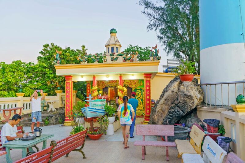 bamboo legend, dinh cau temple, grand world, hon thom cable car, hon thom island, kiss of the sea show, phu quoc night market, sunset town, teddy bear museum, the kiss bridge, vin wonders, vinpearl safari, vo trong nghia, กระเช้าลอยฟ้าที่ยาวที่สุด, กระเช้าลอยฟ้าฟูก๊วก, กระเช้าลอยฟ้าฟูโกว๊ก, ซันเซ็ท ทาวน์, ตลาดนัดกลางคืนฟูโกว๊ก, พิพิธภัณฑ์หมีเท็ดดี้แบร์, ล่องเรือแกรนด์เวิร์ล, วัดดิงชาว, วิน วันเดอร์, สวนสัตว์วินเพิร์ล ซาฟารี, สะพานจูบ, อควาเรี่ยมฟูก๊วก, อควาเรี่ยมฟูโกว๊ก, เกาะฟูก๊วก, เกาะฟูโกว๊ก, เกาะสัปปะรด, เกาะฮอนเทิม, เที่ยวเกาะฟูก๊วก, เที่ยวเกาะฟูโกว๊ก, เที่ยวเวียดนาม, เที่ยวเวียดนาม 2024, เที่ยวเวียดนาม 2567, แกรนด์ เวิร์ล, top 12+ ที่เที่ยวเกาะฟูโกว๊ก 2024 เช็คอินแลนด์มาร์คยอดฮิต ชมโชว์สุดอลังการ