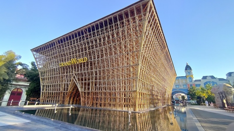 bamboo legend, dinh cau temple, grand world, hon thom cable car, hon thom island, kiss of the sea show, phu quoc night market, sunset town, teddy bear museum, the kiss bridge, vin wonders, vinpearl safari, vo trong nghia, กระเช้าลอยฟ้าที่ยาวที่สุด, กระเช้าลอยฟ้าฟูก๊วก, กระเช้าลอยฟ้าฟูโกว๊ก, ซันเซ็ท ทาวน์, ตลาดนัดกลางคืนฟูโกว๊ก, พิพิธภัณฑ์หมีเท็ดดี้แบร์, ล่องเรือแกรนด์เวิร์ล, วัดดิงชาว, วิน วันเดอร์, สวนสัตว์วินเพิร์ล ซาฟารี, สะพานจูบ, อควาเรี่ยมฟูก๊วก, อควาเรี่ยมฟูโกว๊ก, เกาะฟูก๊วก, เกาะฟูโกว๊ก, เกาะสัปปะรด, เกาะฮอนเทิม, เที่ยวเกาะฟูก๊วก, เที่ยวเกาะฟูโกว๊ก, เที่ยวเวียดนาม, เที่ยวเวียดนาม 2024, เที่ยวเวียดนาม 2567, แกรนด์ เวิร์ล, top 12+ ที่เที่ยวเกาะฟูโกว๊ก 2024 เช็คอินแลนด์มาร์คยอดฮิต ชมโชว์สุดอลังการ