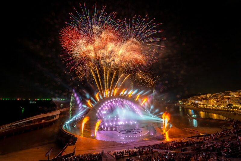 bamboo legend, dinh cau temple, grand world, hon thom cable car, hon thom island, kiss of the sea show, phu quoc night market, sunset town, teddy bear museum, the kiss bridge, vin wonders, vinpearl safari, vo trong nghia, กระเช้าลอยฟ้าที่ยาวที่สุด, กระเช้าลอยฟ้าฟูก๊วก, กระเช้าลอยฟ้าฟูโกว๊ก, ซันเซ็ท ทาวน์, ตลาดนัดกลางคืนฟูโกว๊ก, พิพิธภัณฑ์หมีเท็ดดี้แบร์, ล่องเรือแกรนด์เวิร์ล, วัดดิงชาว, วิน วันเดอร์, สวนสัตว์วินเพิร์ล ซาฟารี, สะพานจูบ, อควาเรี่ยมฟูก๊วก, อควาเรี่ยมฟูโกว๊ก, เกาะฟูก๊วก, เกาะฟูโกว๊ก, เกาะสัปปะรด, เกาะฮอนเทิม, เที่ยวเกาะฟูก๊วก, เที่ยวเกาะฟูโกว๊ก, เที่ยวเวียดนาม, เที่ยวเวียดนาม 2024, เที่ยวเวียดนาม 2567, แกรนด์ เวิร์ล, top 12+ ที่เที่ยวเกาะฟูโกว๊ก 2024 เช็คอินแลนด์มาร์คยอดฮิต ชมโชว์สุดอลังการ