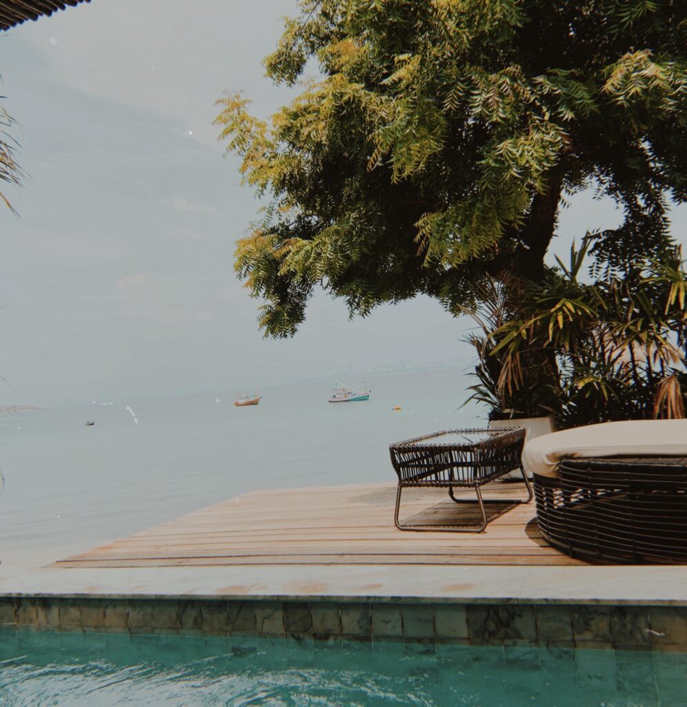 บอกต่อ! 7 ที่พักเกาะล้าน แนะนำ กันเลย พักสบาย มุมถ่ายรูปเยอะ