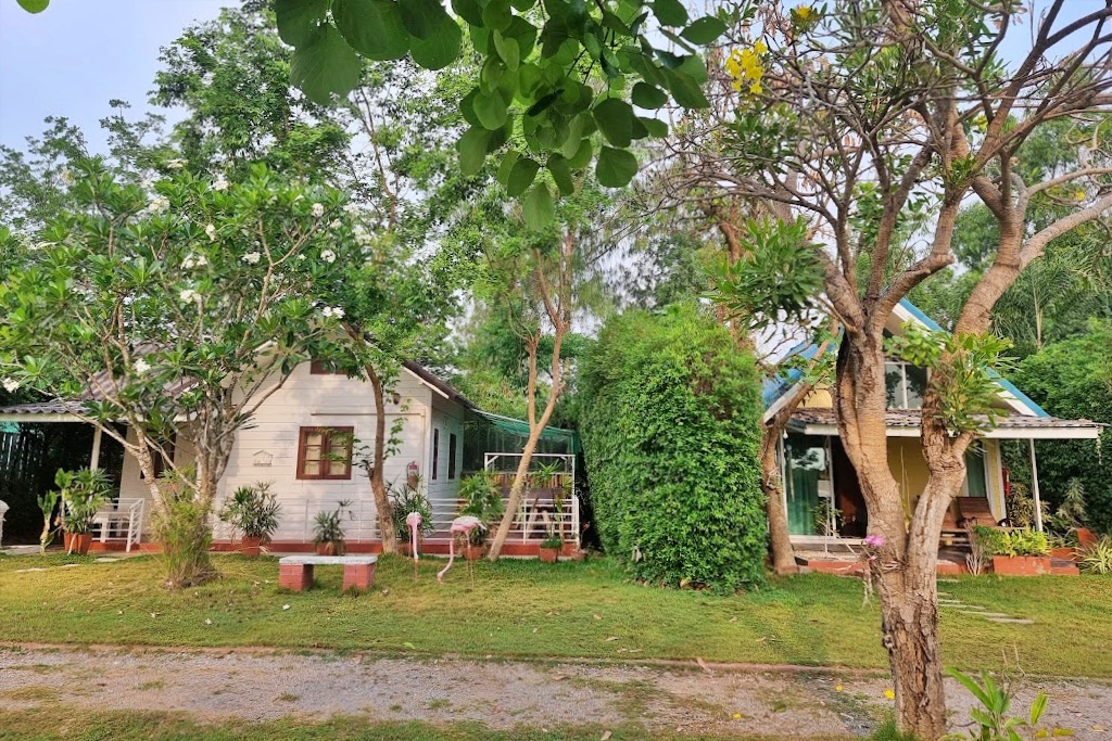 bellissimo cafe & resort, bibury resort, release pool villa resort, rewild camp&cafe, swiss valley สวนผึ้ง, terrua main ten villa, ขุนเขา ตำนาน ไพร, ที่พักสวนผึ้ง, ที่พักสวนผึ้ง 2024, ที่พักสวนผึ้ง 2025, ที่พักสวนผึ้ง 2567, ที่พักสวนผึ้ง 2568, ที่พักสวนผึ้ง มีสระว่ายน้ํา, ที่พักสวนผึ้ง สวยๆ, ที่พักสวนผึ้ง แนะนำ, บางเวลา สวนผึ้ง รีสอร์ท, บ้านอ้อมกอดขุนเขา, ปั้นหยา ชาเล่ต์ รีสอร์ท, พนาลี โฮม แอนด์ แคมปิ้ง, พอเพลิน ฮิบรีสอร์ท, รัก ณ สวนผึ้ง รีสอร์ท, รีลีส พูล วิลล่า รีสอร์ท, รีสอร์ท สวนผึ้ง, ลา ทอสคาน่า รีสอร์ท, ลาโพรวองซ์ สวนผึ้ง, วิลล่า โมรีดา, วิลลาทัสคานี คันทรี รีสอร์ท, สวิส วัลเลย์ ฮิพ รีสอร์ท, สแตมป์ ฮิลล์ รีสอร์ต, อัศจารา รีสอร์ท, อาสคาญ่า บูติค รีสอร์ท, เดอะ โลเคชั่น รีสอร์ท, เดอะบันยัน ลีฟ รีสอร์ท, เทอรัว เมน เท็น วิลล่า, แดนดิไลออน สวนผึ้ง, แทมมารีน วิลล่า, ไบบุรี รีสอร์ท, ไฮซีน รีสอร์ท, top 20+ ที่พักสวนผึ้ง 2024 บรรยากาศธรรมชาติ พักผ่อนกลางหุบเขา