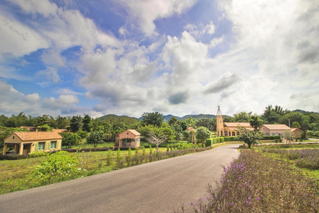 bellissimo cafe & resort, bibury resort, release pool villa resort, rewild camp&cafe, swiss valley สวนผึ้ง, terrua main ten villa, ขุนเขา ตำนาน ไพร, ที่พักสวนผึ้ง, ที่พักสวนผึ้ง 2024, ที่พักสวนผึ้ง 2025, ที่พักสวนผึ้ง 2567, ที่พักสวนผึ้ง 2568, ที่พักสวนผึ้ง มีสระว่ายน้ํา, ที่พักสวนผึ้ง สวยๆ, ที่พักสวนผึ้ง แนะนำ, บางเวลา สวนผึ้ง รีสอร์ท, บ้านอ้อมกอดขุนเขา, ปั้นหยา ชาเล่ต์ รีสอร์ท, พนาลี โฮม แอนด์ แคมปิ้ง, พอเพลิน ฮิบรีสอร์ท, รัก ณ สวนผึ้ง รีสอร์ท, รีลีส พูล วิลล่า รีสอร์ท, รีสอร์ท สวนผึ้ง, ลา ทอสคาน่า รีสอร์ท, ลาโพรวองซ์ สวนผึ้ง, วิลล่า โมรีดา, วิลลาทัสคานี คันทรี รีสอร์ท, สวิส วัลเลย์ ฮิพ รีสอร์ท, สแตมป์ ฮิลล์ รีสอร์ต, อัศจารา รีสอร์ท, อาสคาญ่า บูติค รีสอร์ท, เดอะ โลเคชั่น รีสอร์ท, เดอะบันยัน ลีฟ รีสอร์ท, เทอรัว เมน เท็น วิลล่า, แดนดิไลออน สวนผึ้ง, แทมมารีน วิลล่า, ไบบุรี รีสอร์ท, ไฮซีน รีสอร์ท, top 20+ ที่พักสวนผึ้ง 2024 บรรยากาศธรรมชาติ พักผ่อนกลางหุบเขา