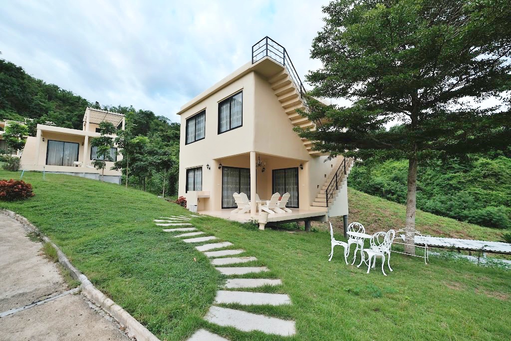 bellissimo cafe & resort, bibury resort, release pool villa resort, rewild camp&cafe, swiss valley สวนผึ้ง, terrua main ten villa, ขุนเขา ตำนาน ไพร, ที่พักสวนผึ้ง, ที่พักสวนผึ้ง 2024, ที่พักสวนผึ้ง 2025, ที่พักสวนผึ้ง 2567, ที่พักสวนผึ้ง 2568, ที่พักสวนผึ้ง มีสระว่ายน้ํา, ที่พักสวนผึ้ง สวยๆ, ที่พักสวนผึ้ง แนะนำ, บางเวลา สวนผึ้ง รีสอร์ท, บ้านอ้อมกอดขุนเขา, ปั้นหยา ชาเล่ต์ รีสอร์ท, พนาลี โฮม แอนด์ แคมปิ้ง, พอเพลิน ฮิบรีสอร์ท, รัก ณ สวนผึ้ง รีสอร์ท, รีลีส พูล วิลล่า รีสอร์ท, รีสอร์ท สวนผึ้ง, ลา ทอสคาน่า รีสอร์ท, ลาโพรวองซ์ สวนผึ้ง, วิลล่า โมรีดา, วิลลาทัสคานี คันทรี รีสอร์ท, สวิส วัลเลย์ ฮิพ รีสอร์ท, สแตมป์ ฮิลล์ รีสอร์ต, อัศจารา รีสอร์ท, อาสคาญ่า บูติค รีสอร์ท, เดอะ โลเคชั่น รีสอร์ท, เดอะบันยัน ลีฟ รีสอร์ท, เทอรัว เมน เท็น วิลล่า, แดนดิไลออน สวนผึ้ง, แทมมารีน วิลล่า, ไบบุรี รีสอร์ท, ไฮซีน รีสอร์ท, top 20+ ที่พักสวนผึ้ง 2024 บรรยากาศธรรมชาติ พักผ่อนกลางหุบเขา