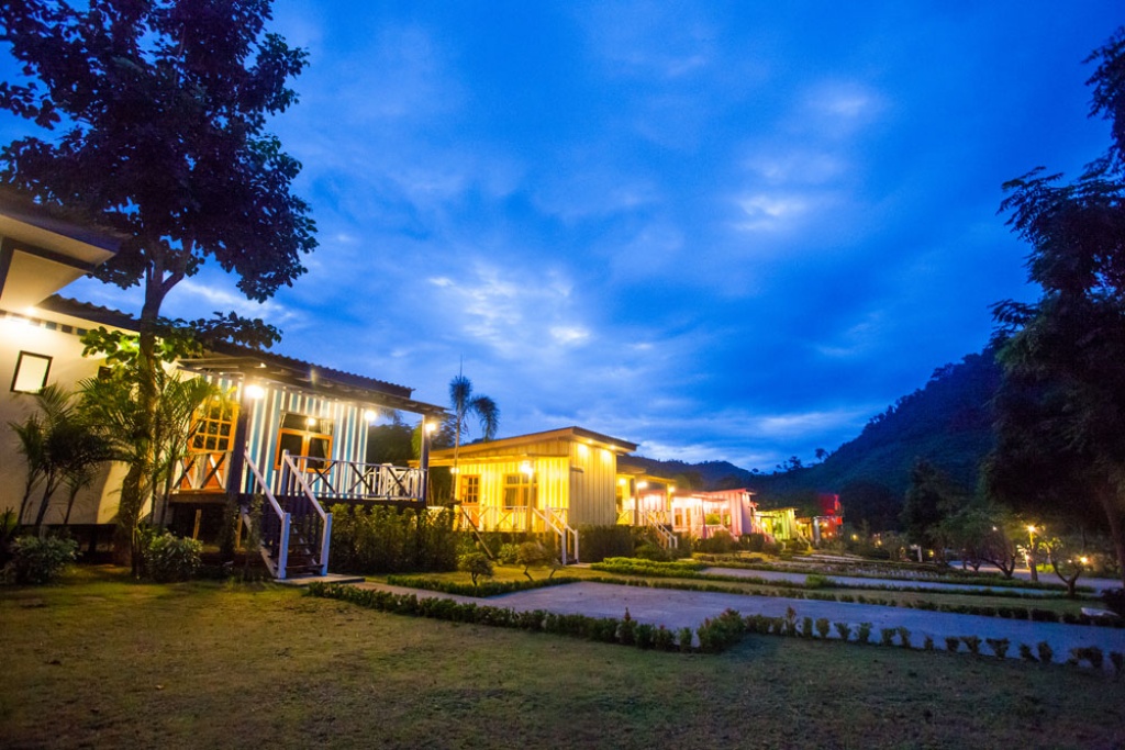 bellissimo cafe & resort, bibury resort, release pool villa resort, rewild camp&cafe, swiss valley สวนผึ้ง, terrua main ten villa, ขุนเขา ตำนาน ไพร, ที่พักสวนผึ้ง, ที่พักสวนผึ้ง 2024, ที่พักสวนผึ้ง 2025, ที่พักสวนผึ้ง 2567, ที่พักสวนผึ้ง 2568, ที่พักสวนผึ้ง มีสระว่ายน้ํา, ที่พักสวนผึ้ง สวยๆ, ที่พักสวนผึ้ง แนะนำ, บางเวลา สวนผึ้ง รีสอร์ท, บ้านอ้อมกอดขุนเขา, ปั้นหยา ชาเล่ต์ รีสอร์ท, พนาลี โฮม แอนด์ แคมปิ้ง, พอเพลิน ฮิบรีสอร์ท, รัก ณ สวนผึ้ง รีสอร์ท, รีลีส พูล วิลล่า รีสอร์ท, รีสอร์ท สวนผึ้ง, ลา ทอสคาน่า รีสอร์ท, ลาโพรวองซ์ สวนผึ้ง, วิลล่า โมรีดา, วิลลาทัสคานี คันทรี รีสอร์ท, สวิส วัลเลย์ ฮิพ รีสอร์ท, สแตมป์ ฮิลล์ รีสอร์ต, อัศจารา รีสอร์ท, อาสคาญ่า บูติค รีสอร์ท, เดอะ โลเคชั่น รีสอร์ท, เดอะบันยัน ลีฟ รีสอร์ท, เทอรัว เมน เท็น วิลล่า, แดนดิไลออน สวนผึ้ง, แทมมารีน วิลล่า, ไบบุรี รีสอร์ท, ไฮซีน รีสอร์ท, top 20+ ที่พักสวนผึ้ง 2024 บรรยากาศธรรมชาติ พักผ่อนกลางหุบเขา