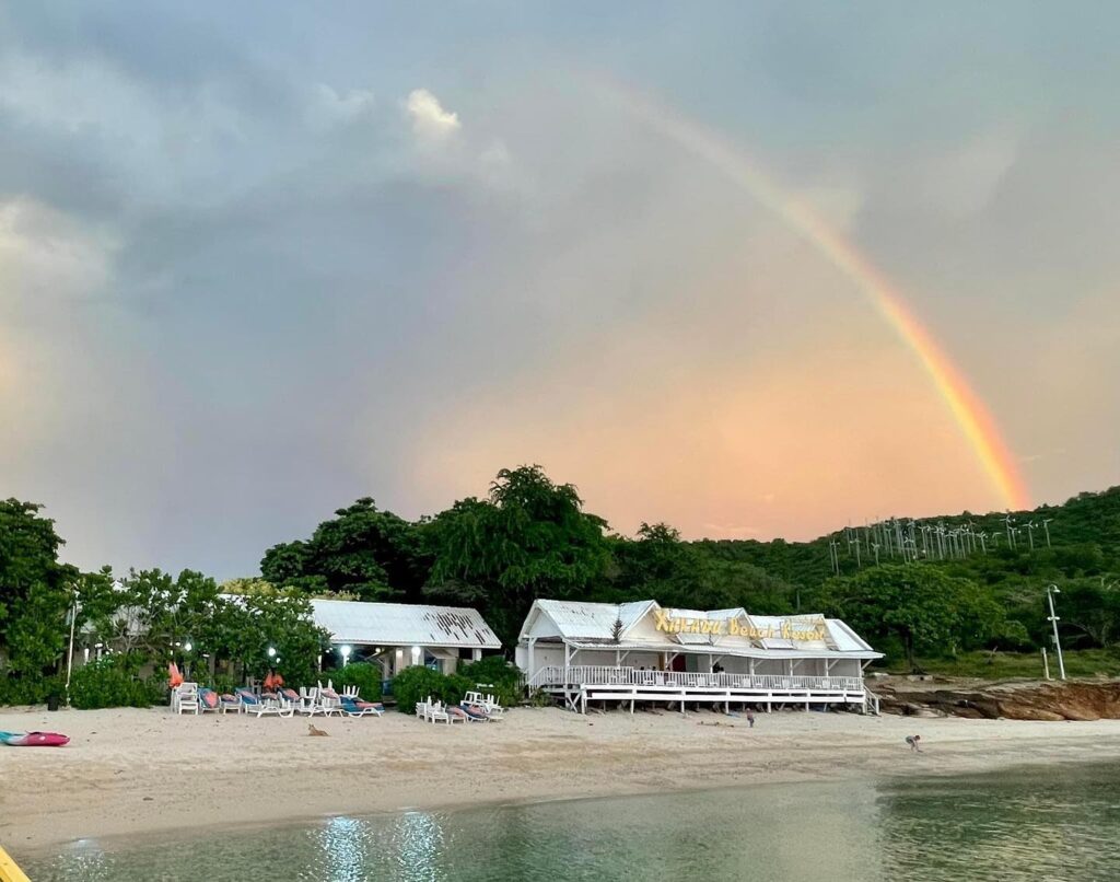 top 8+ pool villa เกาะล้าน บอกต่อความสวย ท่ามกลางธรรมชาติ