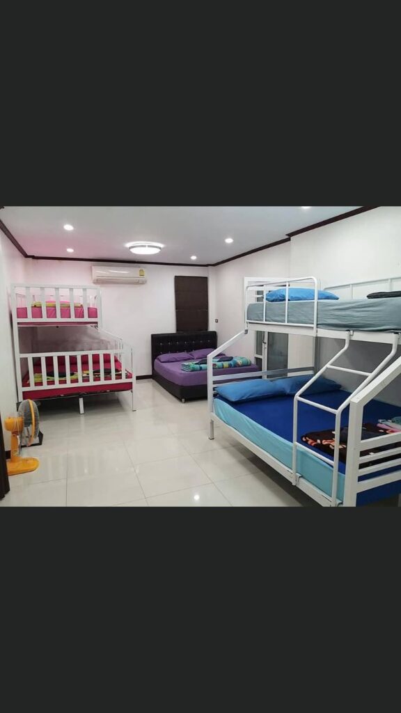 top 8+ พูลวิลล่า เกาะล้าน 10 คนติดทะเล สบาย สดชื่นกันยกแก็งค์