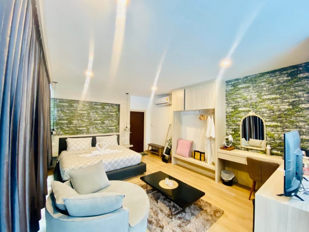 top 8+ พูลวิลล่า เกาะล้าน 15 คน พื้นที่กว้าง ปาร์ตี้ปิ้งย่างชิลด์ๆ