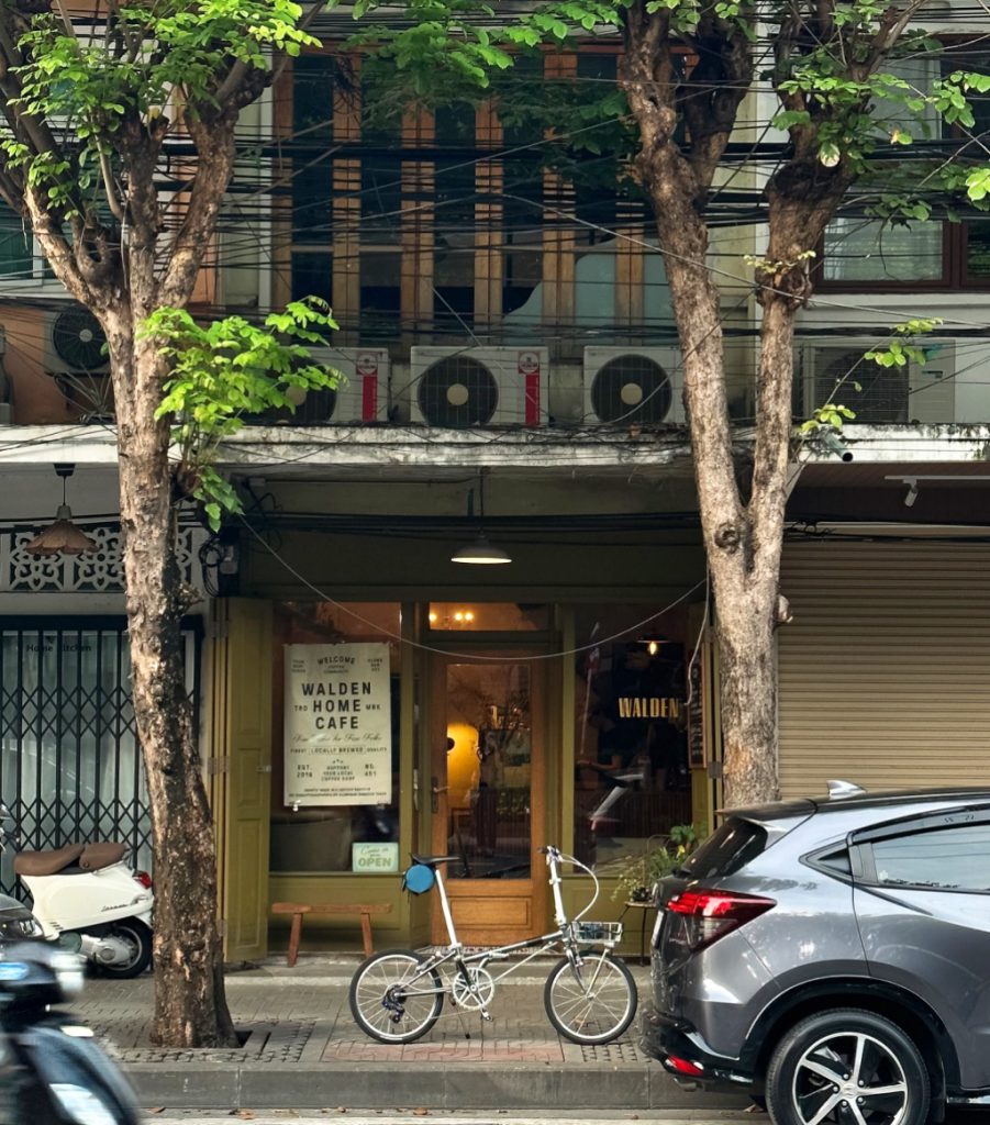 a keen house, anonymous coffee, caffe olives, camin cuisine & cafe, come escape cafe, fats and angry, flerwows, found cafe, green & been, huus plate, nana coffee roasters, natura cafe, natura garden cafe, ninetail on radio cafe, oakland cafe x restaurant, other cafe, other cafe รางน้ำ, rolling roasters, scene secret house, snog xx, vanillian inc., walden home cafe, ขมิ้น คาเฟ่, คาเฟ่ กทม, คาเฟ่ กรุงเทพ, คาเฟ่ ในกรุงเทพ, คาเฟ่กรุงเทพ, คาเฟ่กรุงเทพ 2024, คาเฟ่กรุงเทพ 2567, คาเฟ่น่ารัก, คาเฟ่ฝั่งธน, คาเฟ่สวย, คาเฟ่และบาร์กทม., คาเฟ่ใกล้ฉัน, คาเฟ่ในกรุงเทพ 2024, คาเฟ่ในกรุงเทพ 2567, บาร์ในกรุงเทพ, อะนอนีมัสคอฟฟี่, เฟลอวาวซ์ คาเฟ่, แนทชูล่า คาเฟ่, โรลลิ่ง โรสเตอร์, top 20+ คาเฟ่กรุงเทพ 2024 บรรยากาศดี น่านั่ง จิบชากาแฟชิลล์ ๆ พร้อมมุมถ่ายรูปเล่นส้วยสวย