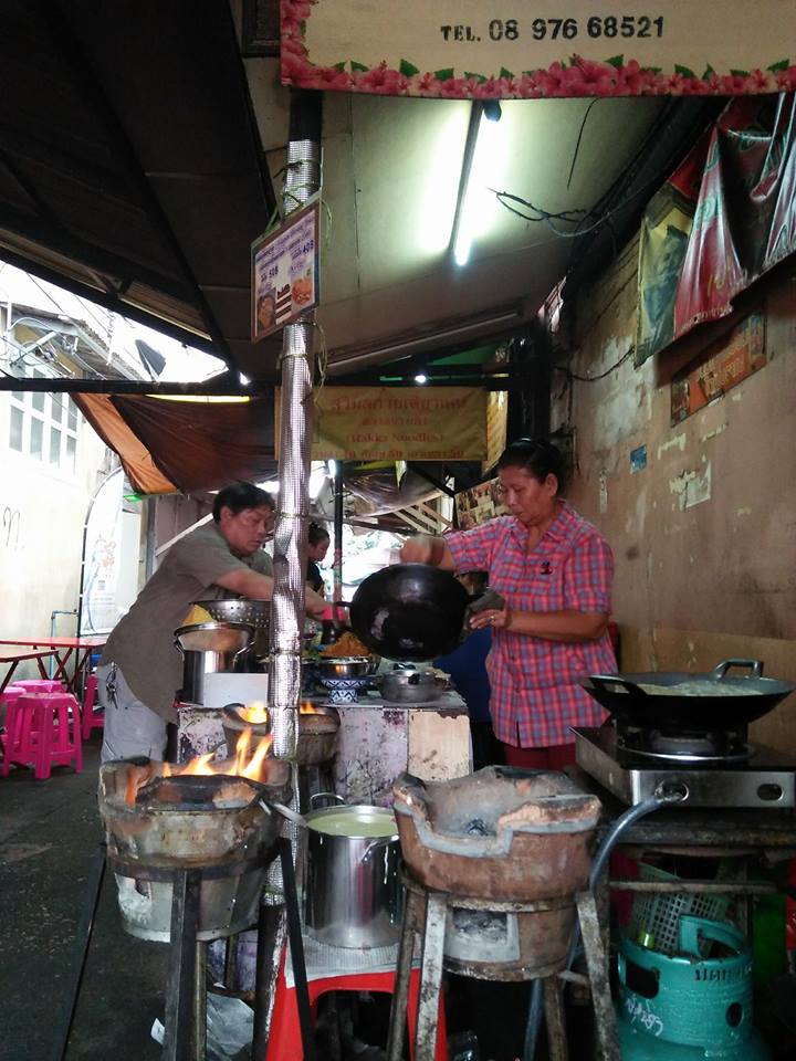 ร้านดังตลาดนางเลิ้ง : ชวนมาชิม อิ่มเเน่นๆ!