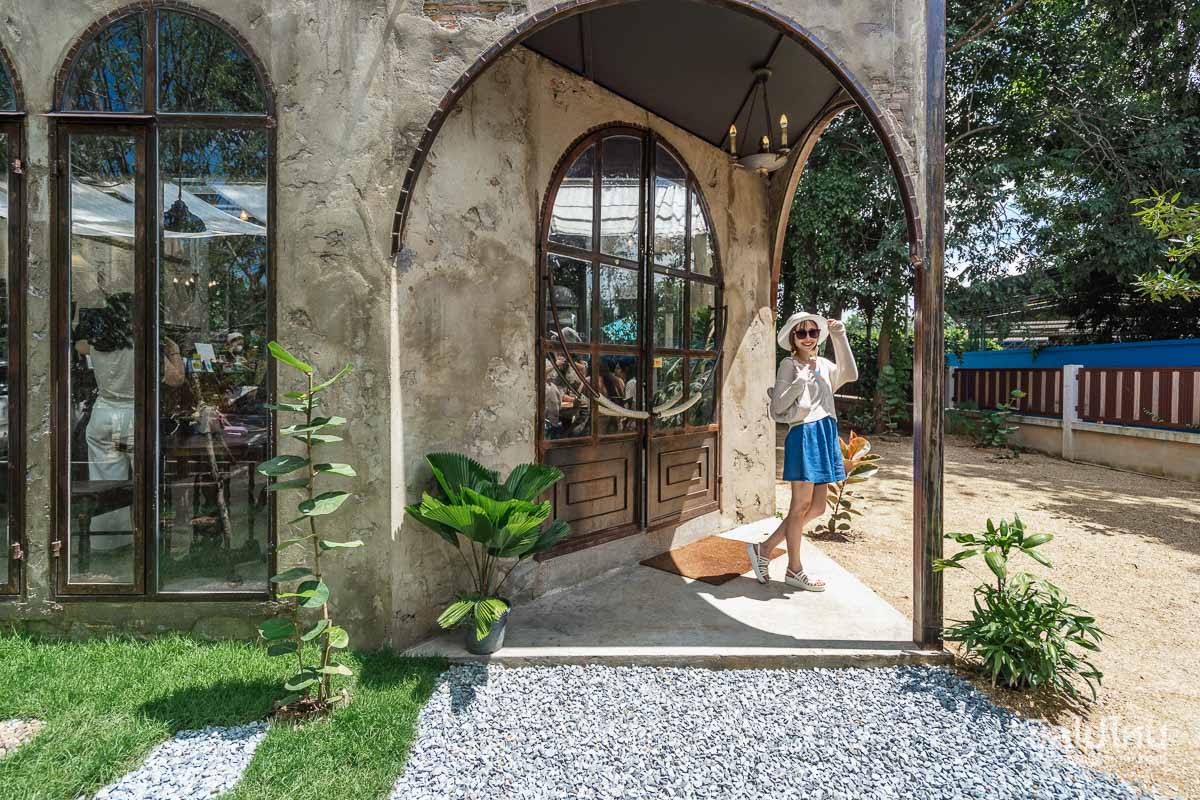 top 10+ คาเฟ่พัทยา ต้อนรับสัตว์เลี้ยง มุมถ่ายรูปสุดปัง