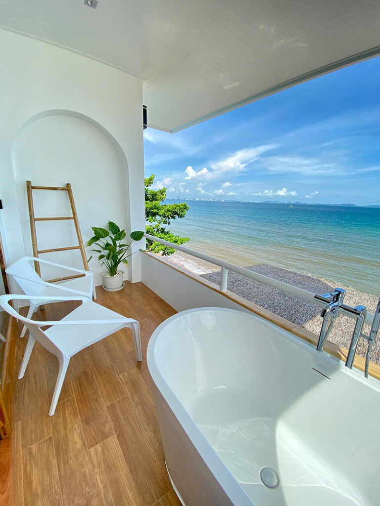 อัพเดทใหม่! 8 ที่พักเกาะล้าน 2024 วิวสวย ใกล้ทะเลธรรมชาติ