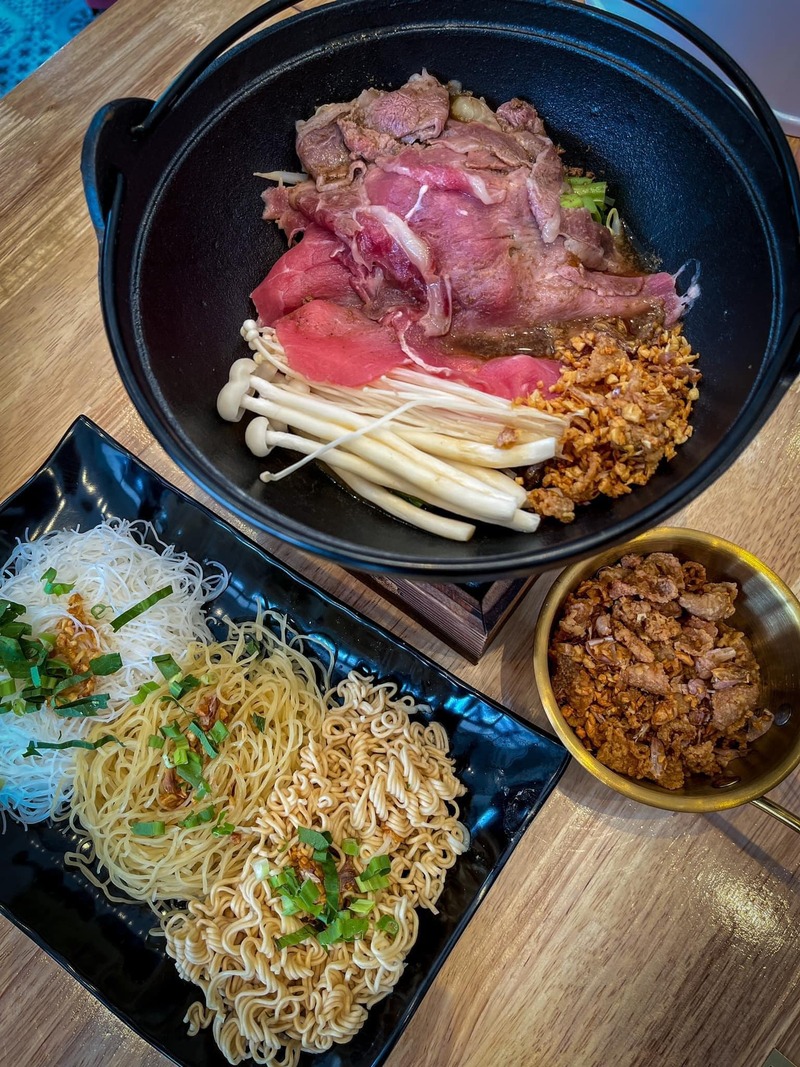 ร้านก๋วยเตี๋ยว ย่านอ่อนนุช เจ้าดัง เด็ดทุกจาน อร่อยทุกคำ