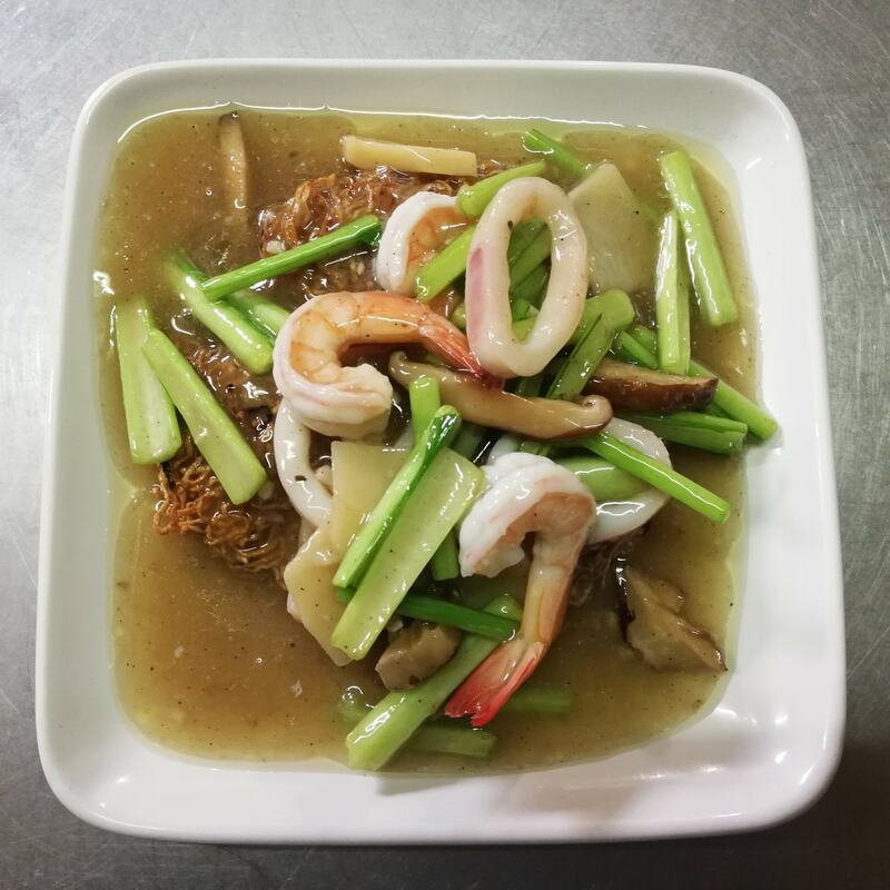 ร้านก๋วยเตี๋ยว ย่านอ่อนนุช เจ้าดัง เด็ดทุกจาน อร่อยทุกคำ