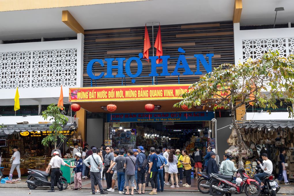 bai da obama, carp dragon, da nang cathedral, dragon bridge, hai van pass, linh ung temple, love bridge, son tra marina, son tra night market, the marble mountain, คาร์ปดราก้อน, คาร์ฟดราก้อน, ช่องเขาไฮวัน, ตลาดนัดกลางคืนเซินตรา, ตลาดฮาน, ตลาดเก่าดานัง, ที่เที่ยวดานัง, บานาฮิลล์, ภูเขาหินอ่อน, วัดหลินอึ๋ง, สะพานมังกร, สะพานมือ, สะพานแห่งความรัก, หาดหินโอบามา, อุโมงค์ไฮวัน, เจ้าแม่กวนอิม ดานัง, เที่ยวดานัง, เที่ยวดานัง 2024, เที่ยวดานัง 2567, แลนด์มาร์คดานัง, โบสถ์คริสต์ ดานัง, top 12+ ที่เที่ยวดานัง 2024 ดูมังกรพ่นไฟ เช็คอินแลนด์มาร์คยอดฮิต