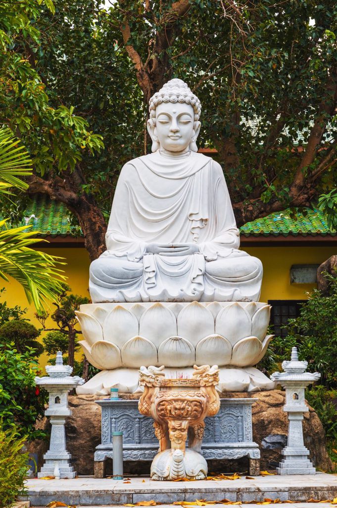 bai da obama, carp dragon, da nang cathedral, dragon bridge, hai van pass, linh ung temple, love bridge, son tra marina, son tra night market, the marble mountain, คาร์ปดราก้อน, คาร์ฟดราก้อน, ช่องเขาไฮวัน, ตลาดนัดกลางคืนเซินตรา, ตลาดฮาน, ตลาดเก่าดานัง, ที่เที่ยวดานัง, บานาฮิลล์, ภูเขาหินอ่อน, วัดหลินอึ๋ง, สะพานมังกร, สะพานมือ, สะพานแห่งความรัก, หาดหินโอบามา, อุโมงค์ไฮวัน, เจ้าแม่กวนอิม ดานัง, เที่ยวดานัง, เที่ยวดานัง 2024, เที่ยวดานัง 2567, แลนด์มาร์คดานัง, โบสถ์คริสต์ ดานัง, top 12+ ที่เที่ยวดานัง 2024 ดูมังกรพ่นไฟ เช็คอินแลนด์มาร์คยอดฮิต