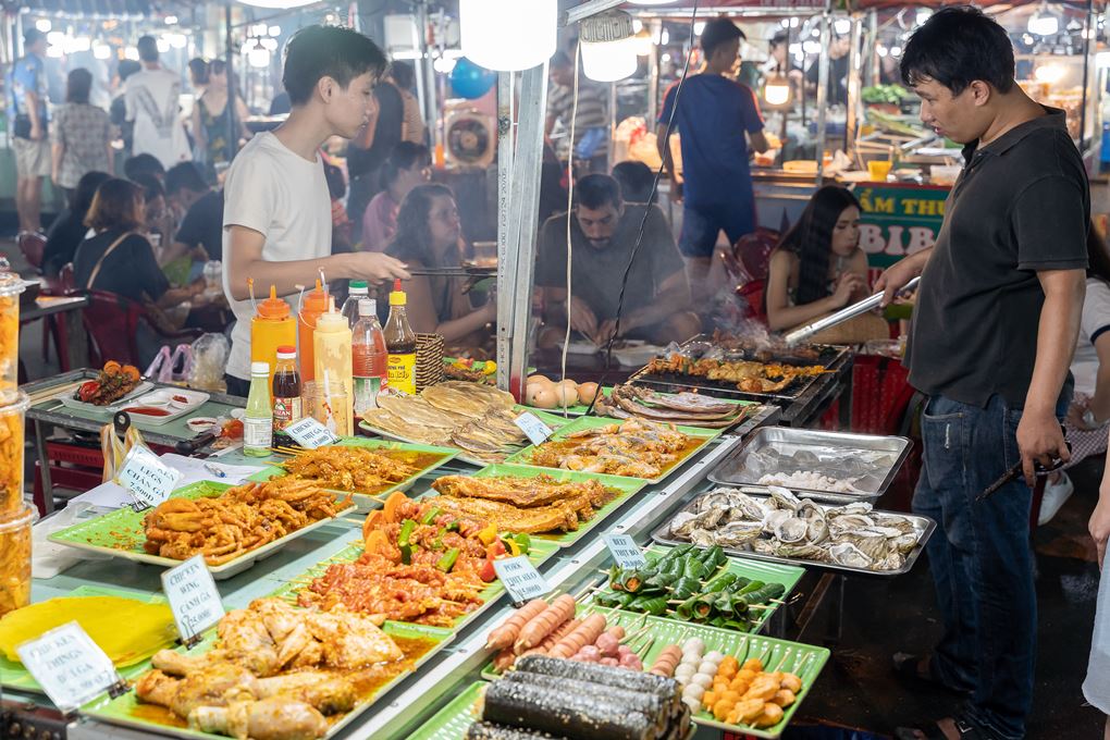 bai da obama, carp dragon, da nang cathedral, dragon bridge, hai van pass, linh ung temple, love bridge, son tra marina, son tra night market, the marble mountain, คาร์ปดราก้อน, คาร์ฟดราก้อน, ช่องเขาไฮวัน, ตลาดนัดกลางคืนเซินตรา, ตลาดฮาน, ตลาดเก่าดานัง, ที่เที่ยวดานัง, บานาฮิลล์, ภูเขาหินอ่อน, วัดหลินอึ๋ง, สะพานมังกร, สะพานมือ, สะพานแห่งความรัก, หาดหินโอบามา, อุโมงค์ไฮวัน, เจ้าแม่กวนอิม ดานัง, เที่ยวดานัง, เที่ยวดานัง 2024, เที่ยวดานัง 2567, แลนด์มาร์คดานัง, โบสถ์คริสต์ ดานัง, top 12+ ที่เที่ยวดานัง 2024 ดูมังกรพ่นไฟ เช็คอินแลนด์มาร์คยอดฮิต