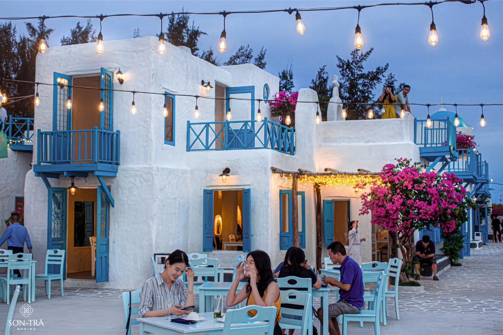 bai da obama, carp dragon, da nang cathedral, dragon bridge, hai van pass, linh ung temple, love bridge, son tra marina, son tra night market, the marble mountain, คาร์ปดราก้อน, คาร์ฟดราก้อน, ช่องเขาไฮวัน, ตลาดนัดกลางคืนเซินตรา, ตลาดฮาน, ตลาดเก่าดานัง, ที่เที่ยวดานัง, บานาฮิลล์, ภูเขาหินอ่อน, วัดหลินอึ๋ง, สะพานมังกร, สะพานมือ, สะพานแห่งความรัก, หาดหินโอบามา, อุโมงค์ไฮวัน, เจ้าแม่กวนอิม ดานัง, เที่ยวดานัง, เที่ยวดานัง 2024, เที่ยวดานัง 2567, แลนด์มาร์คดานัง, โบสถ์คริสต์ ดานัง, top 12+ ที่เที่ยวดานัง 2024 ดูมังกรพ่นไฟ เช็คอินแลนด์มาร์คยอดฮิต